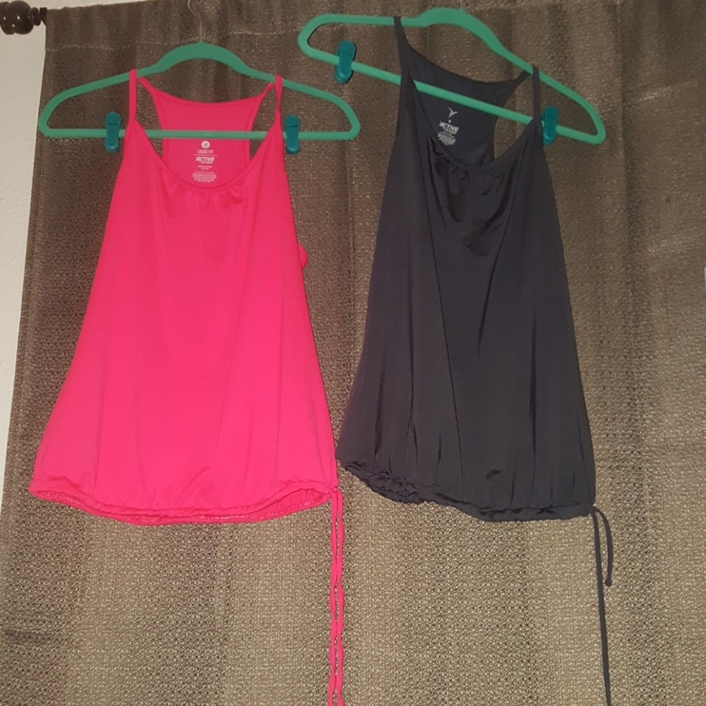 Set of 2 Old Navy Active Wear Tops sm and med